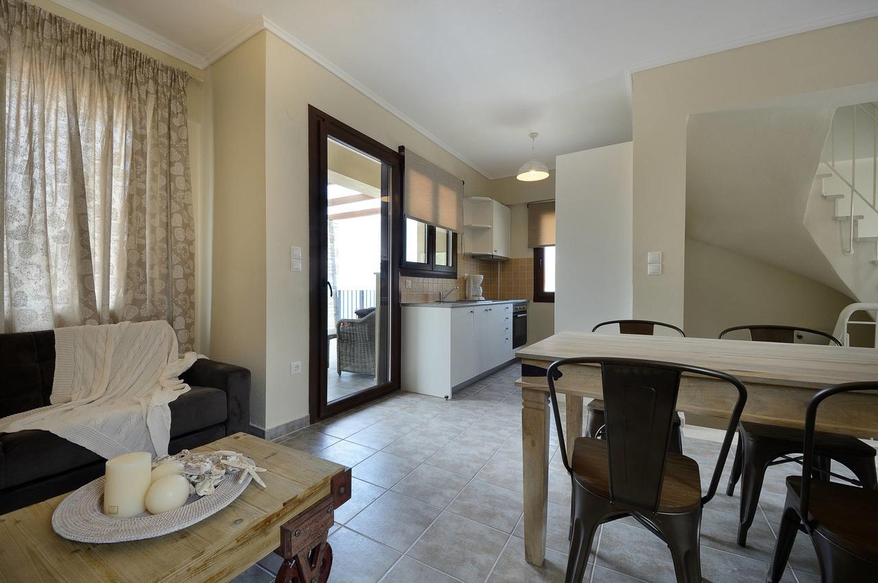 Seascape Villas Kinira Exterior photo